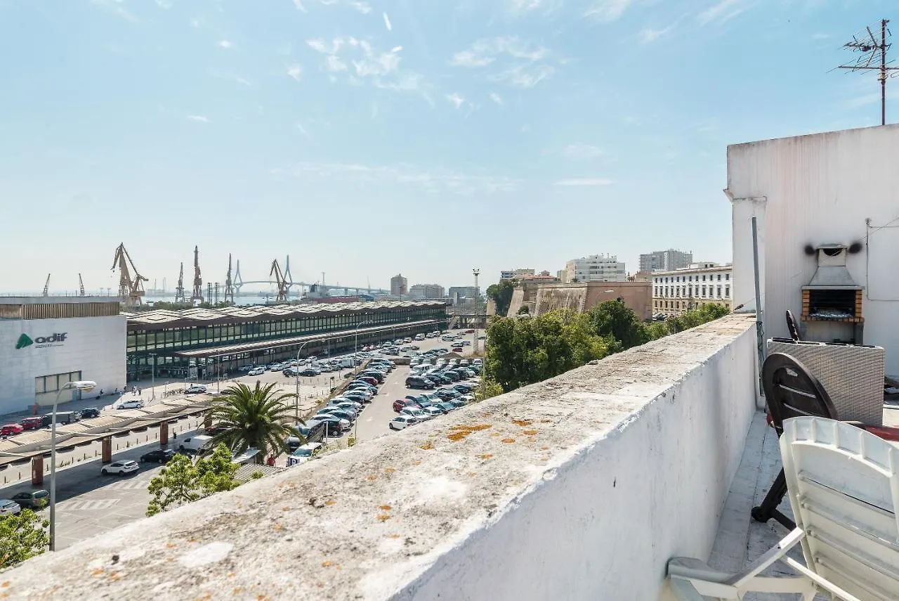 Apartamentos Calesas كاديز شقة